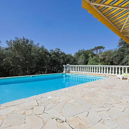 Дом отдыха Provenzalische L'olivier - Mit Terrasse Und Privatem Pool By Riviera Homelife *